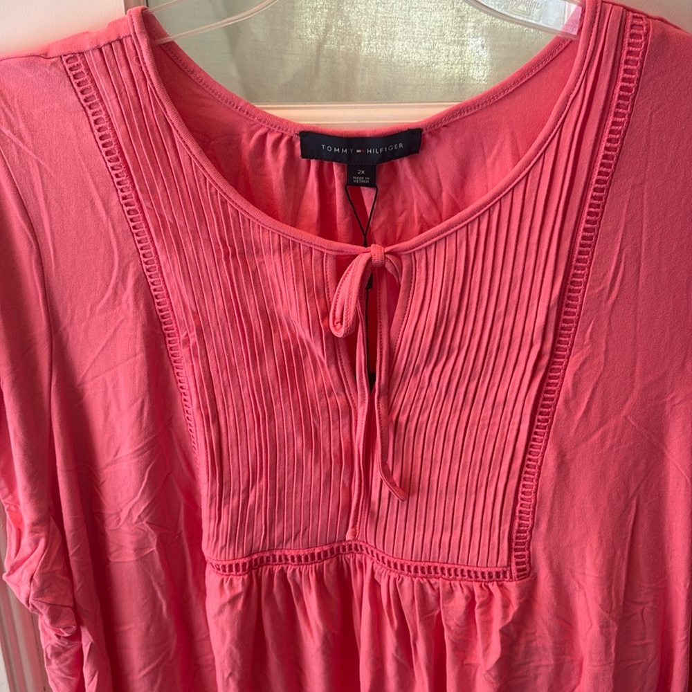 NWT 2X Tommy Hilfiger coral pink top.